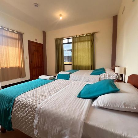 Hostal Casa Cascada 푸에르토아요라 외부 사진