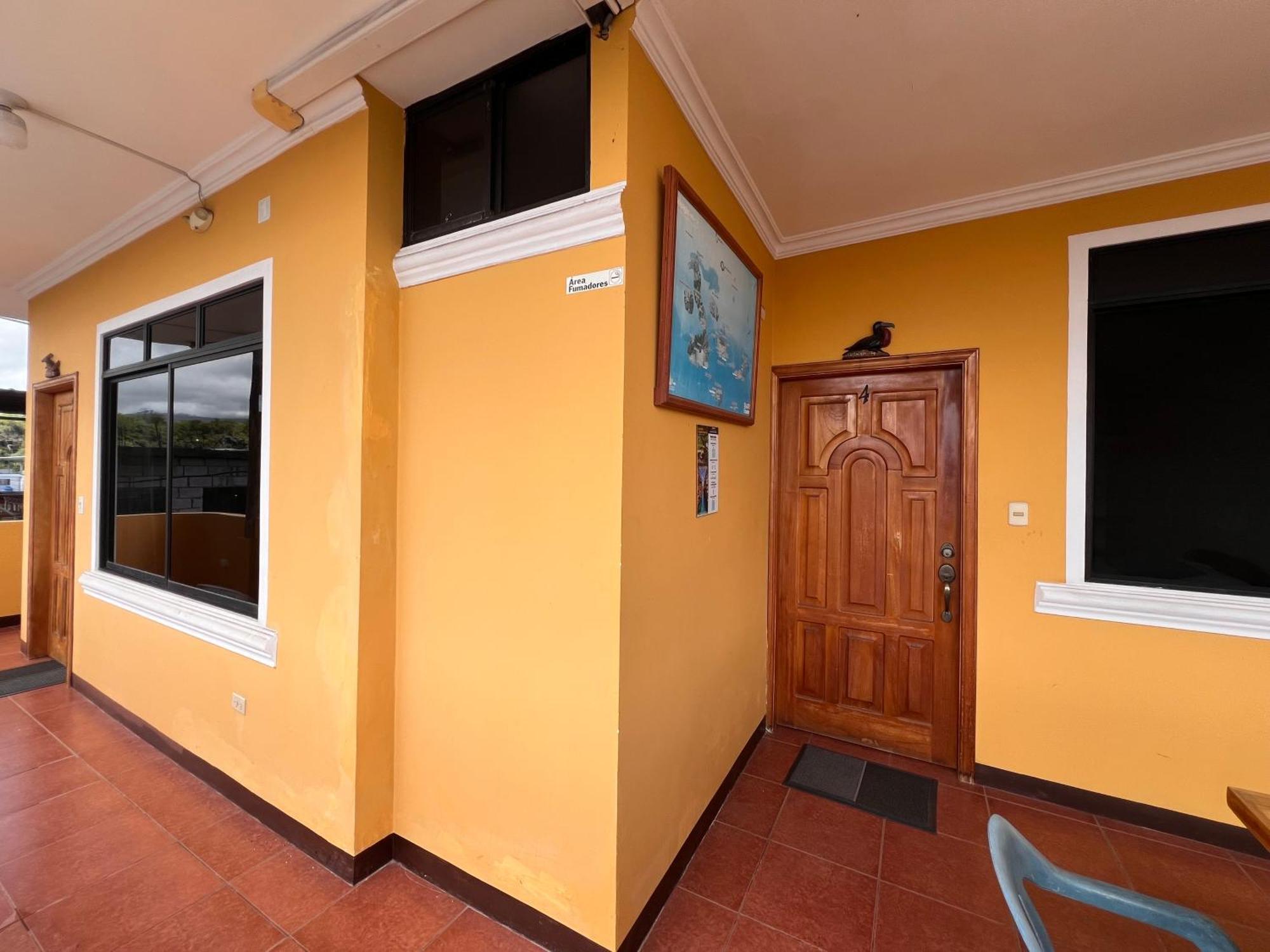 Hostal Casa Cascada 푸에르토아요라 외부 사진