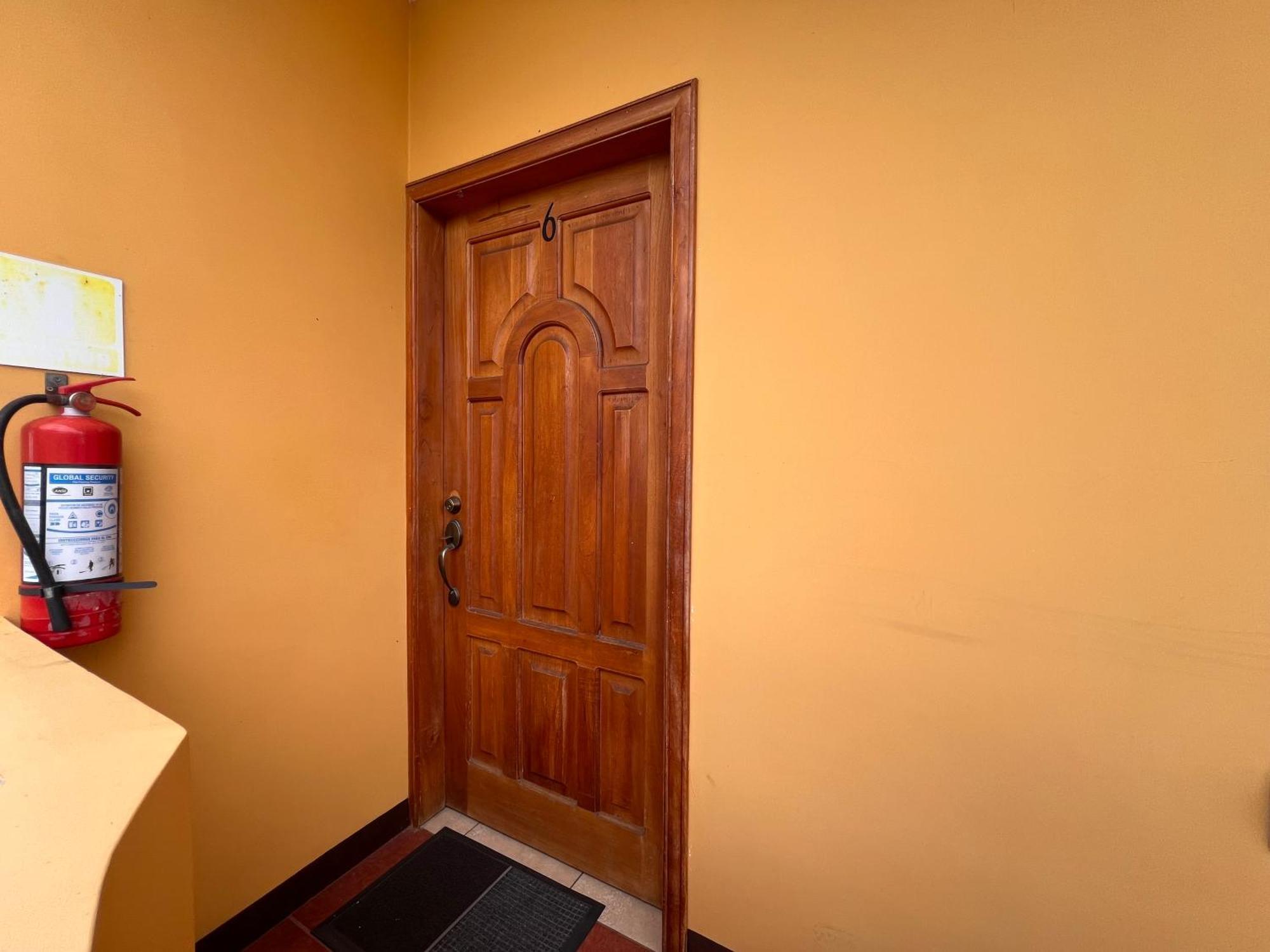 Hostal Casa Cascada 푸에르토아요라 외부 사진