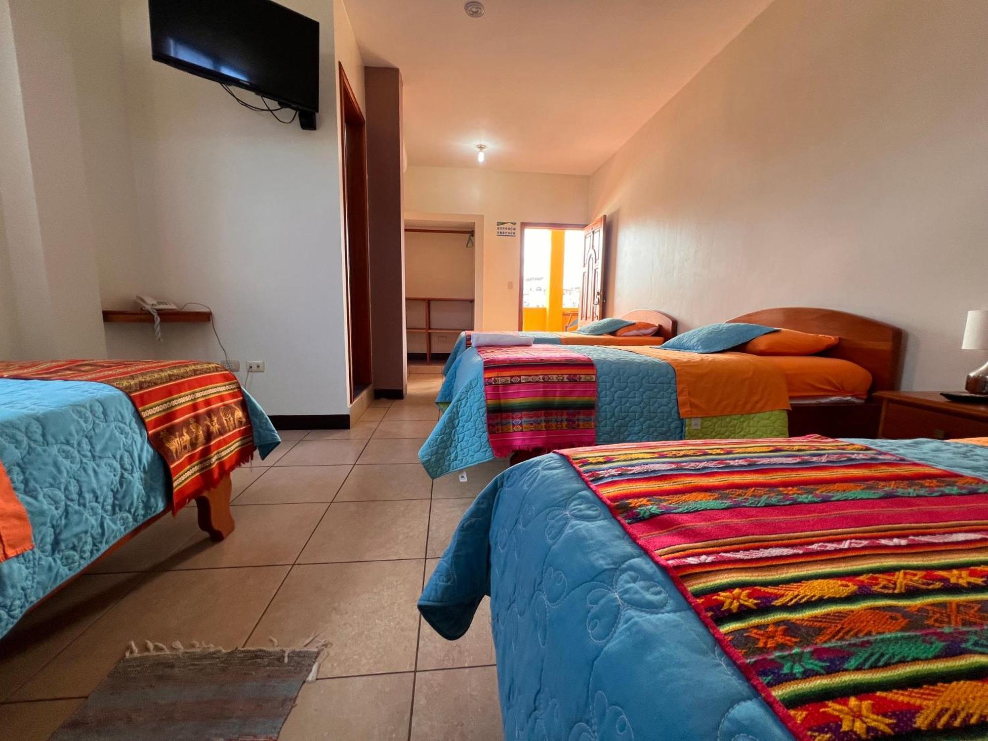 Hostal Casa Cascada 푸에르토아요라 외부 사진