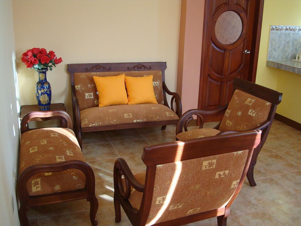 Hostal Casa Cascada 푸에르토아요라 객실 사진