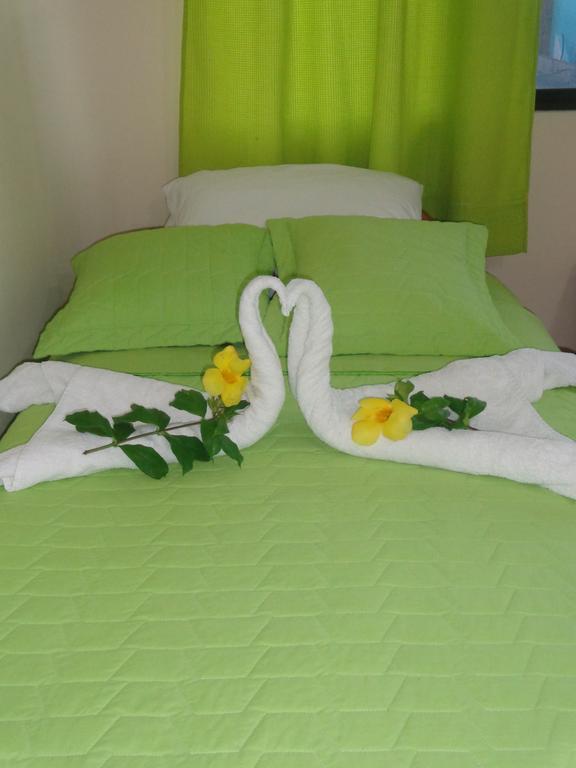 Hostal Casa Cascada 푸에르토아요라 외부 사진